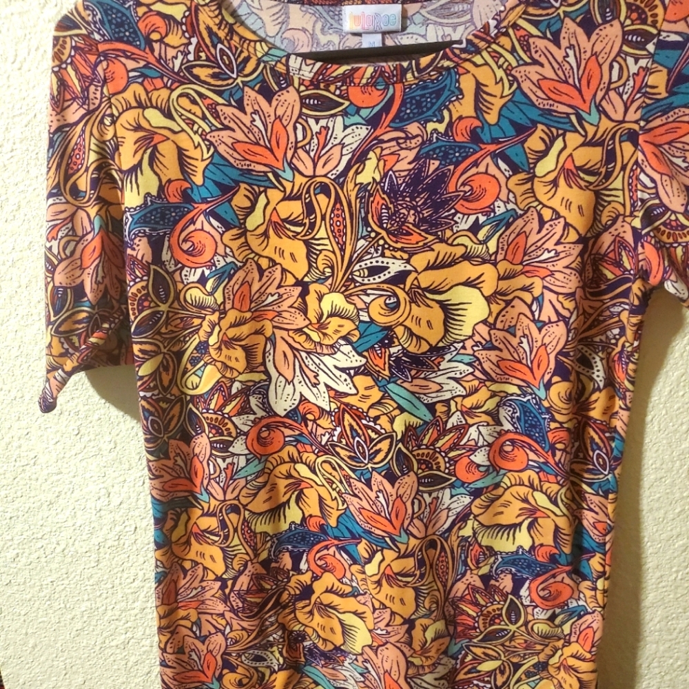 FINAL PRICE: LulaRoe Multicolor Abstract Floral Top